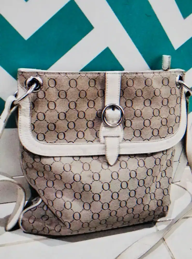 Oroton signature Sling bag
