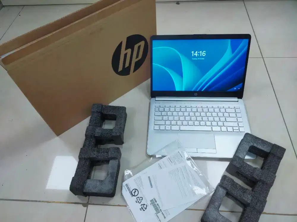 Dijual laptop Hp 14s AMD A4-9125 Ram 4GB DDR4 Keybod nyala Lengkp