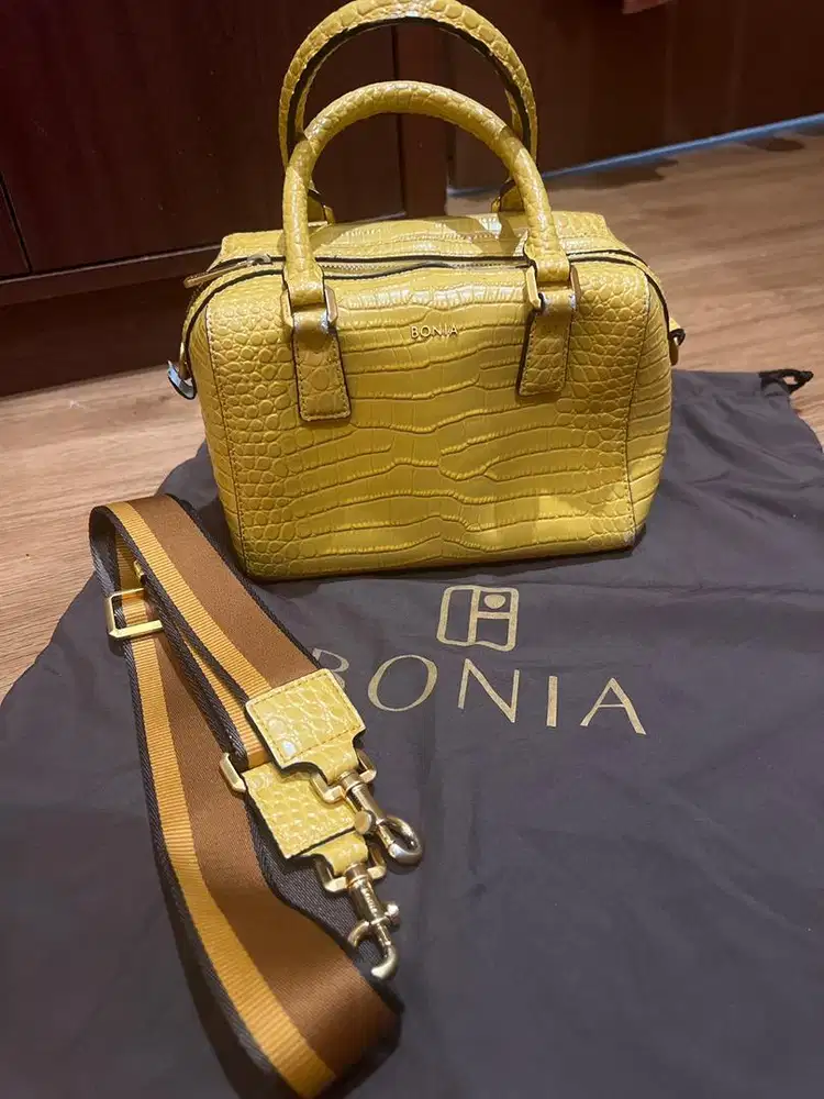 Preloved tas bonia original