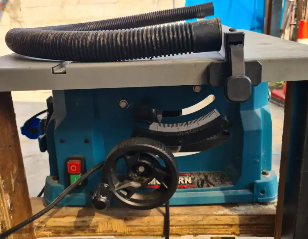 TABLE SAW 8 MODERN