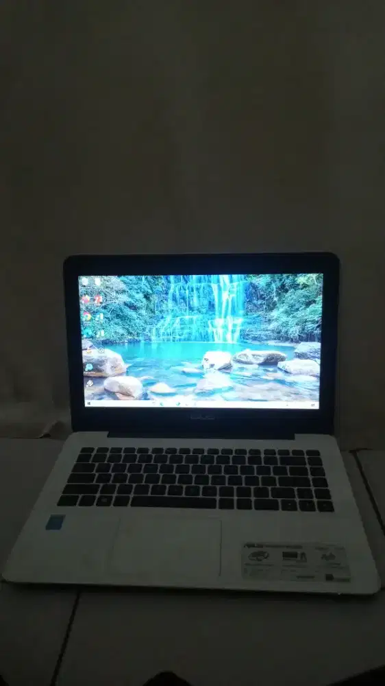 Bu jual laptop Asus