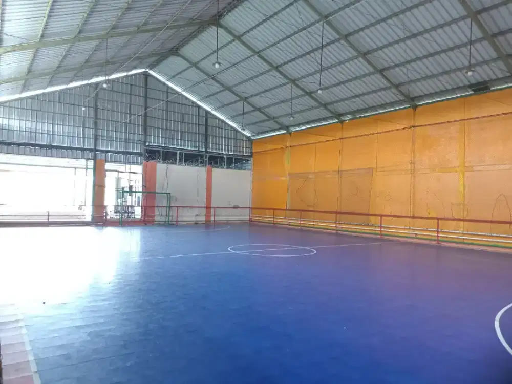 Jual tanah dan bangunan futsal