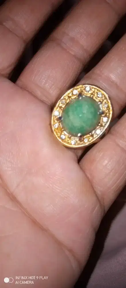 Cincin batu giok