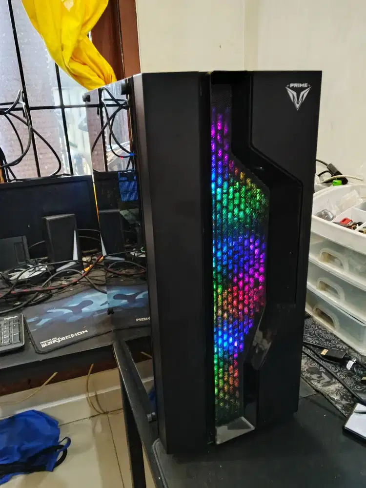 PC Gaming Ryzen 7 5700X RTX 5060 8GB GDDR7