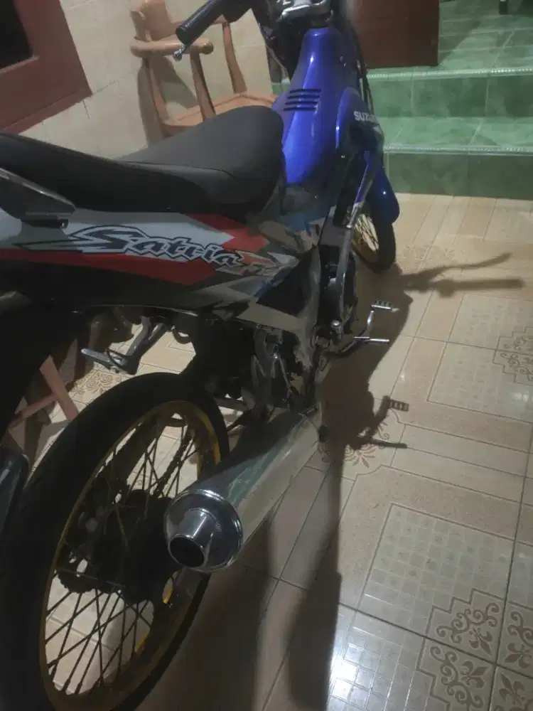 Jual motor fu tahun 2012