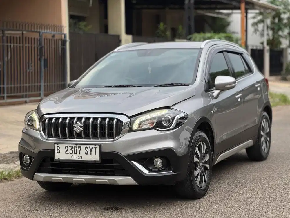 SUZUKI SX4 SCROSS FACELIFT AT 2018 SIAP PAKAI