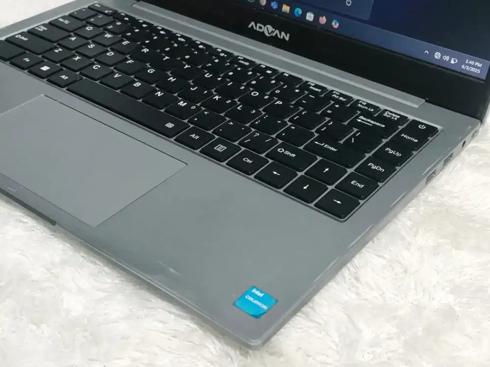 Advan Soulmate 1405

- Intel Celeron N4020