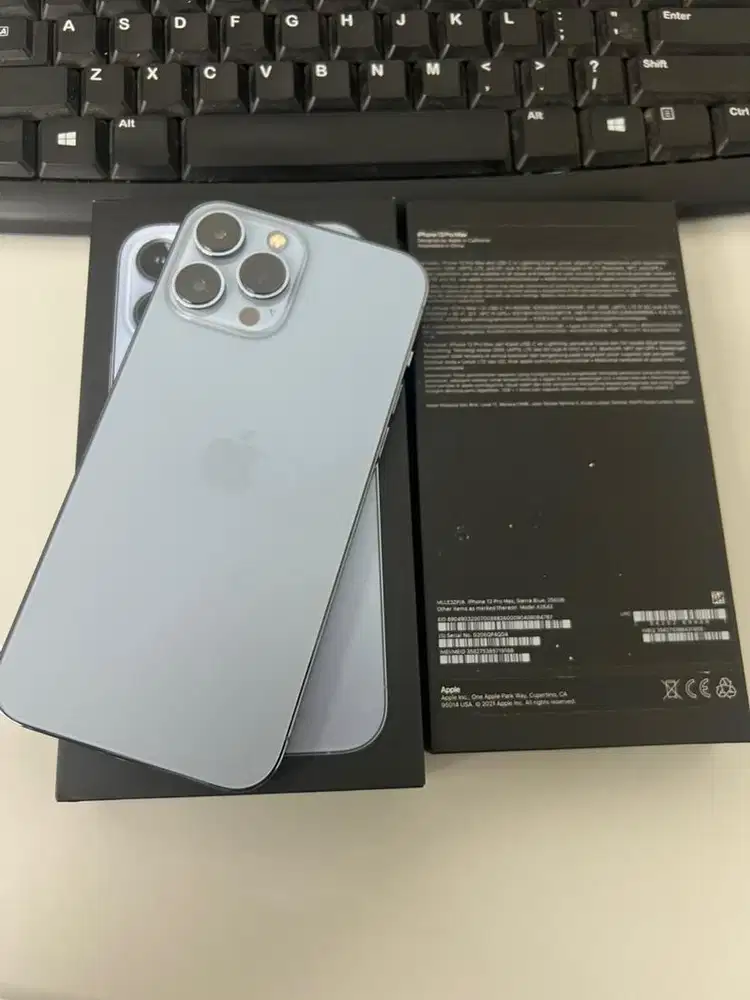 IPhone 13 Pro Max Blue