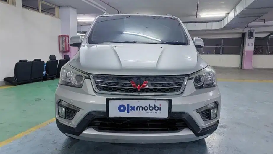 DP Rendah  5JT Wuling Confero S 1.5 L Lux Plus Bensin-MT 2017 Silver