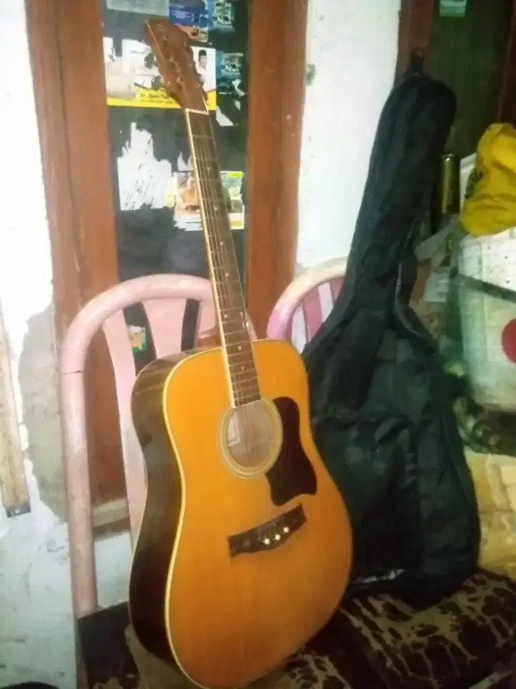 Gitar akustik jumbo CARAYA SDG 828N