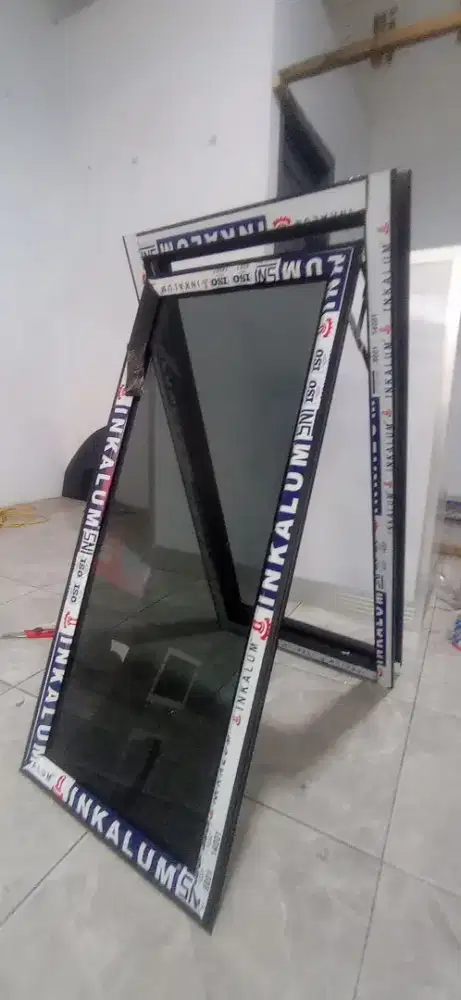 Rapih, modern, dan anti rayap. Pakai Jendela aluminium
