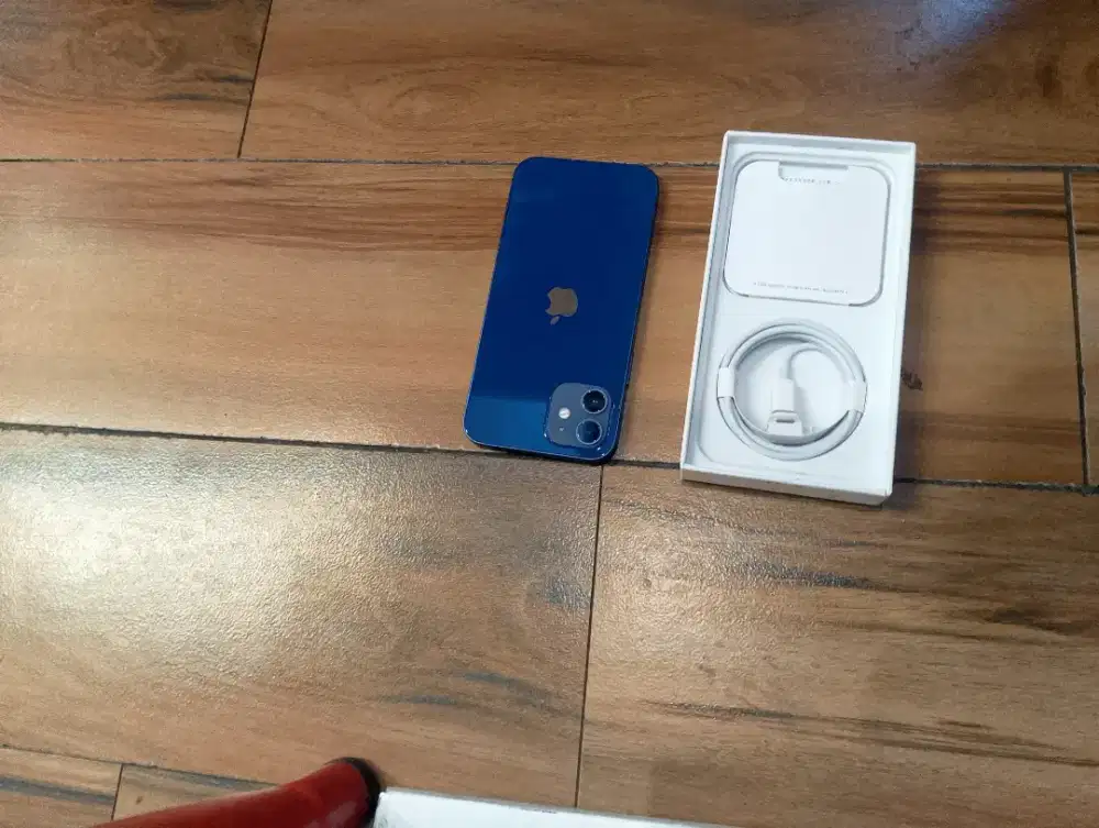 Iphone 12 128gb masih di sini