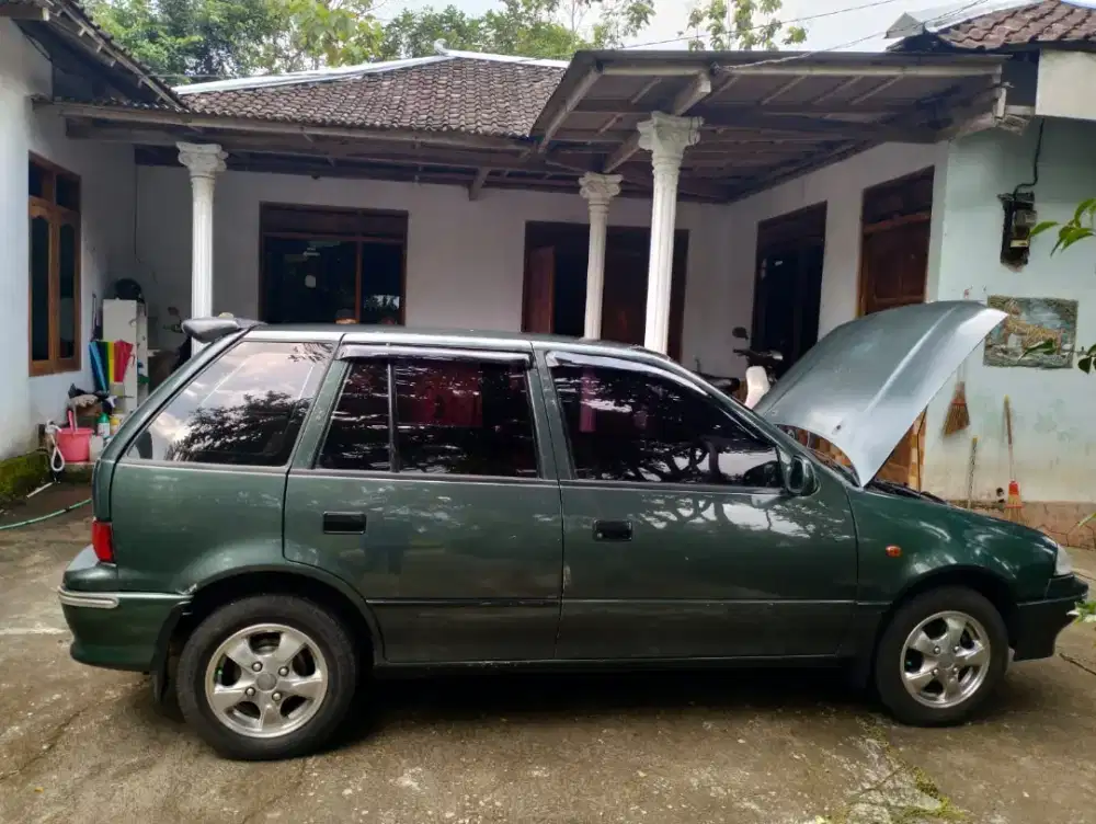 Suzuki Esteem Amenity