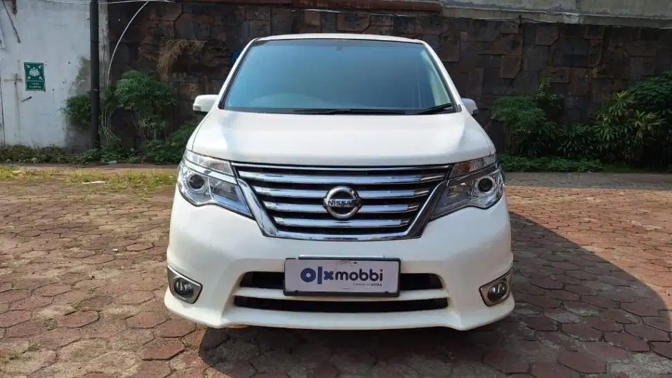 KM Rendah TDP 8JT Nissan Serena 2.0 Highway Star Bensin-AT 2016 Putih