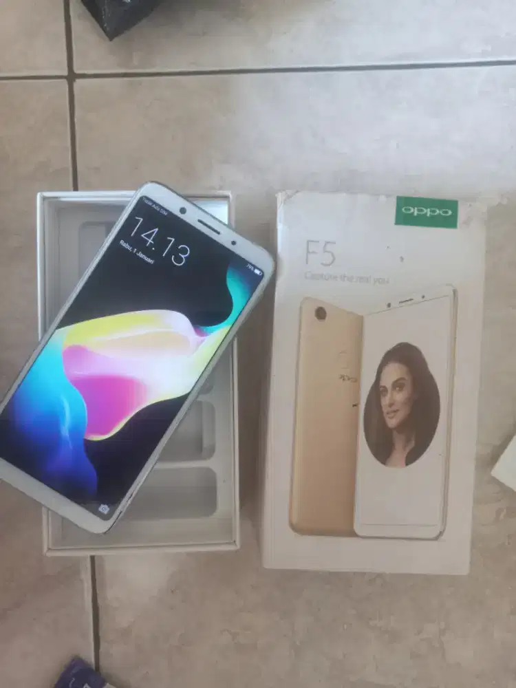 oppo f5 ram 4/32gb