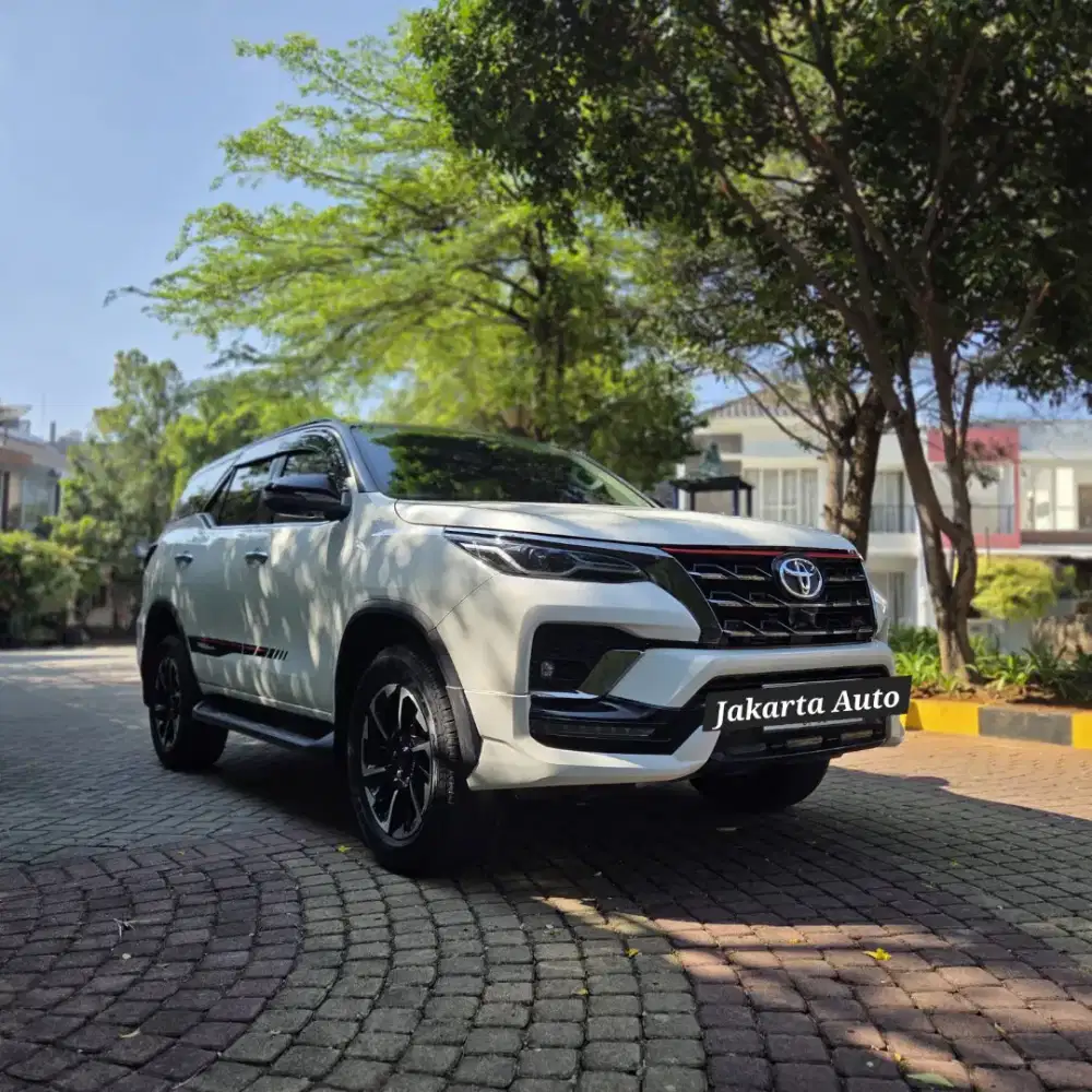 [KM 50RB] FORTUNER 2021 VRZ TRD DIESEL PUTIH BERGARANSI KM ASLI 2022