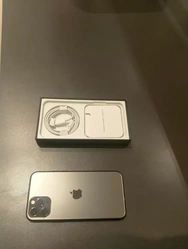 Iphone 11 pro 256gb masih baru lah 4G