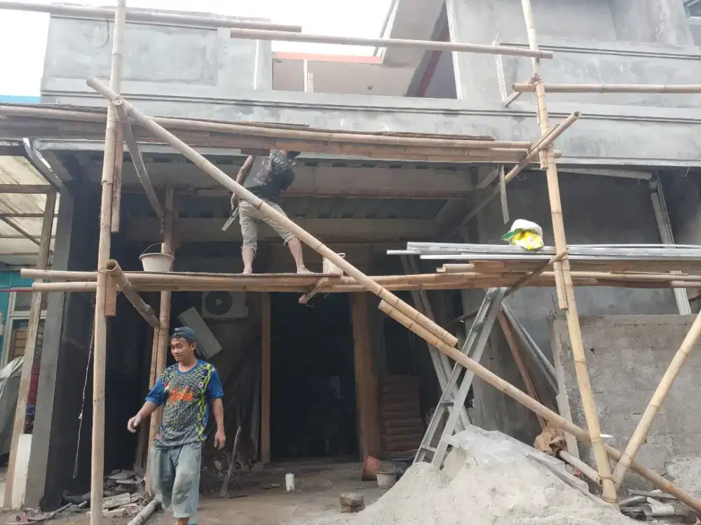 Tukang bangunan