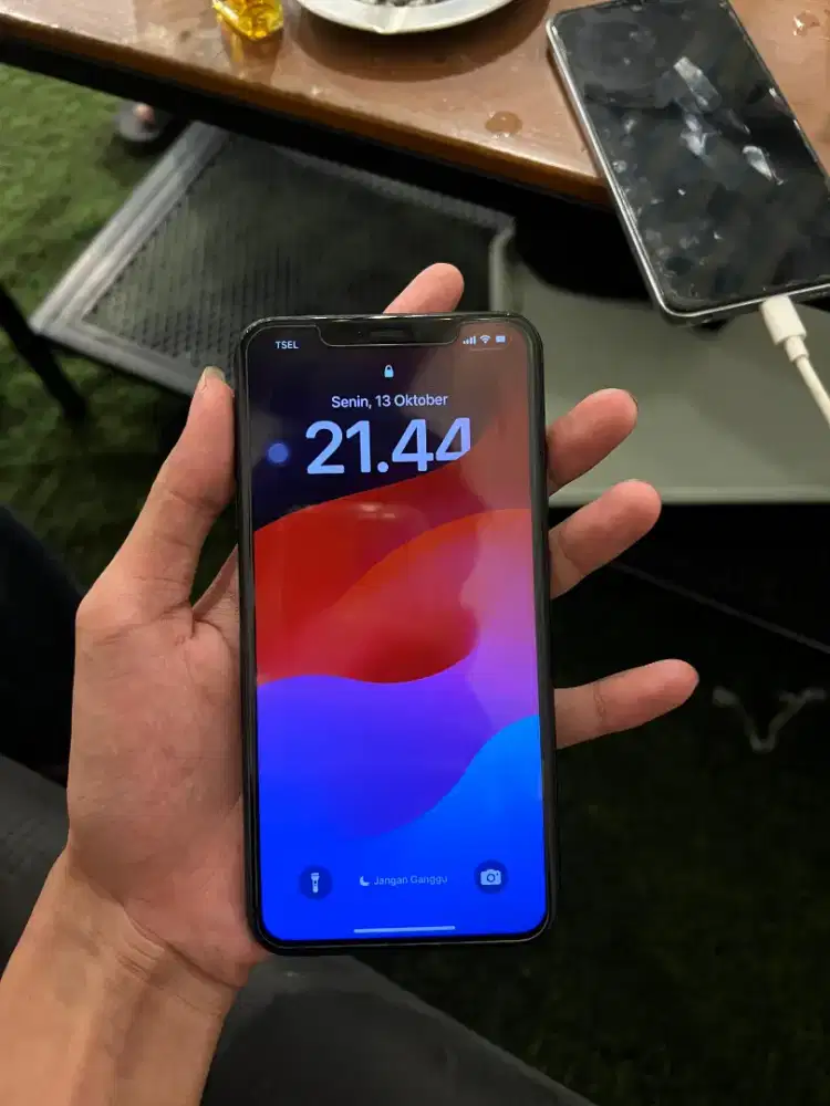 iPhone xs max 64gb inter all operator