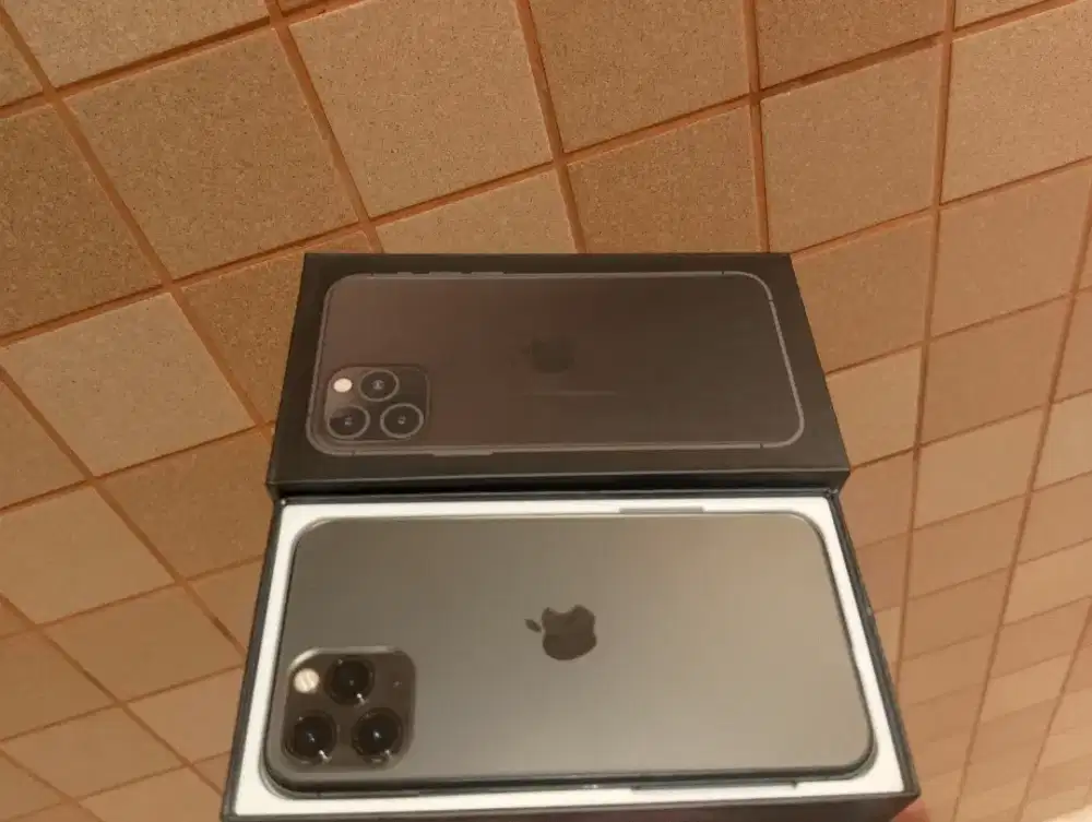 Iphone 11 pro 256gb original say baru