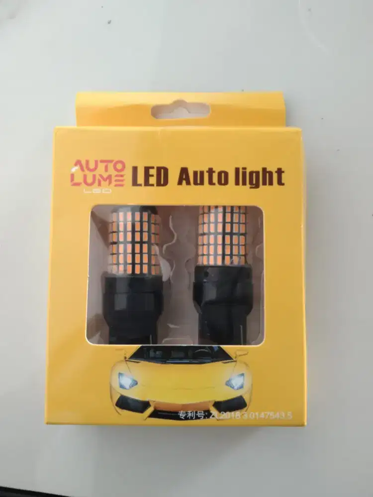 Lampu LED t20 sepasang mobil