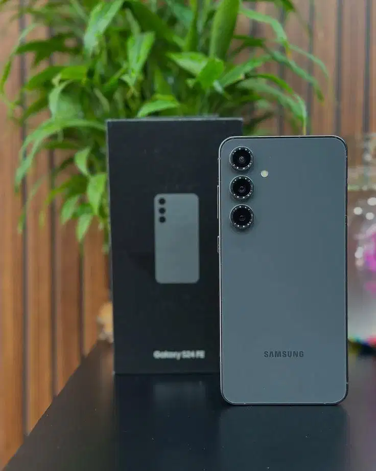 SAMSUNG S24fe 8/256