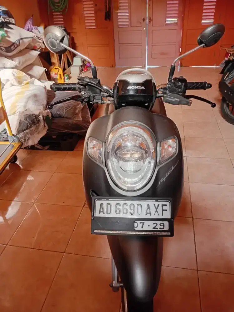 Honda scoopy irit