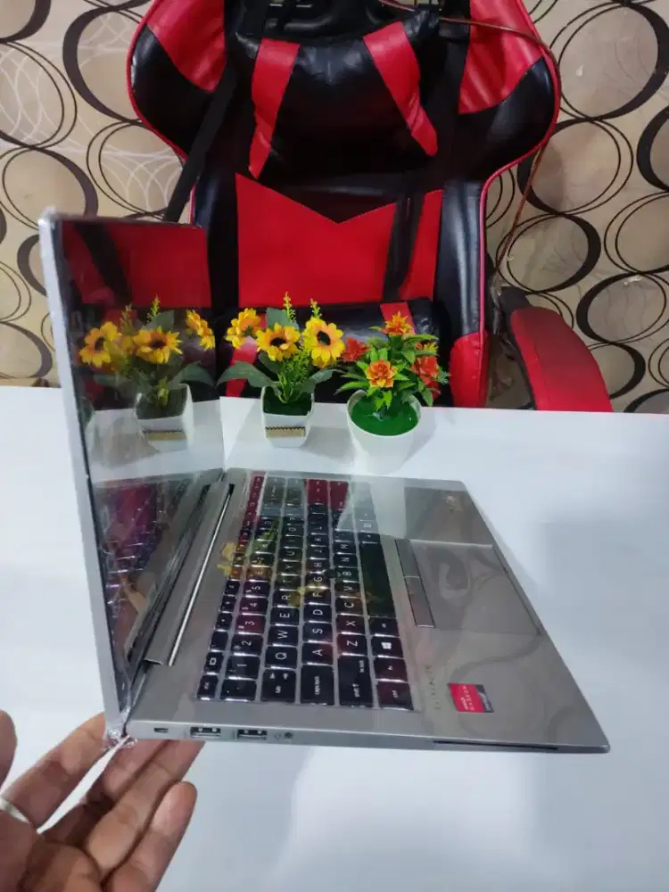 Laptop hp ryzen 5 pro AMD Radeon