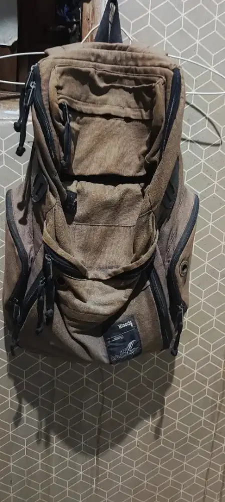 Tas Ransel Bloods
