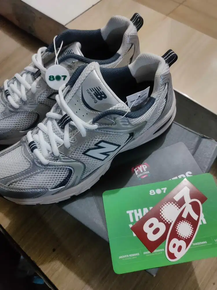 Sepatu nb 530 masih baru