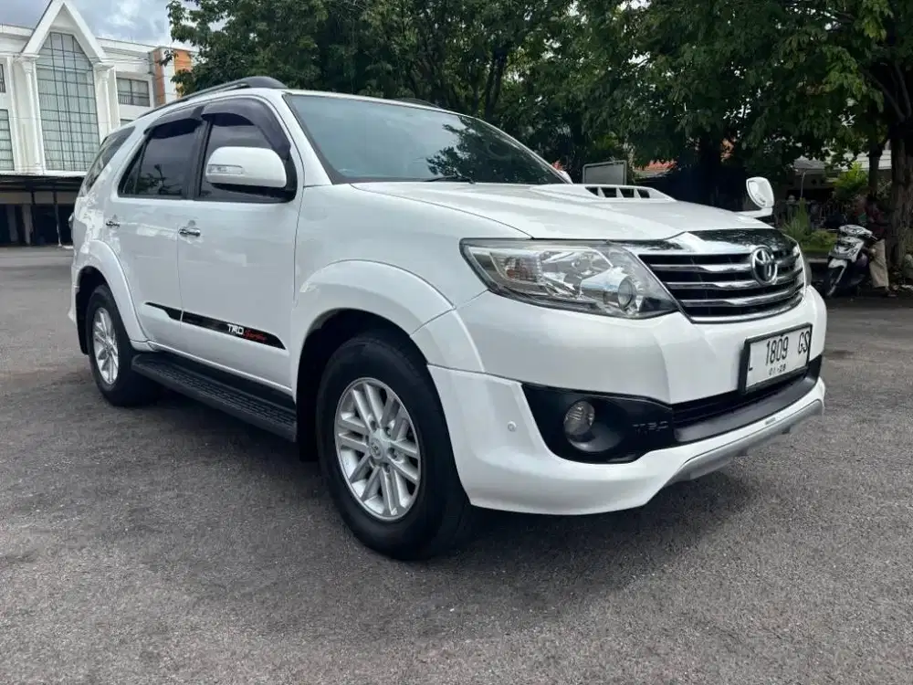 FORTUNER 2.5 VNT TRD AT 2013