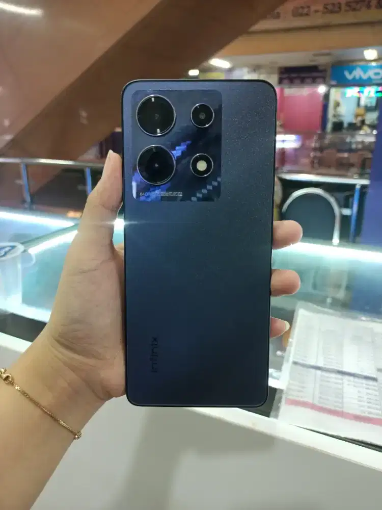 Infinix Note 30