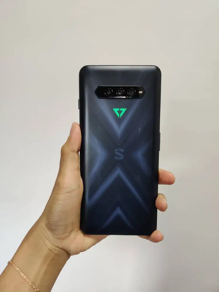 Black Shark 4 Pro 12/256GB FULLSET SIGNAL PERMANEN