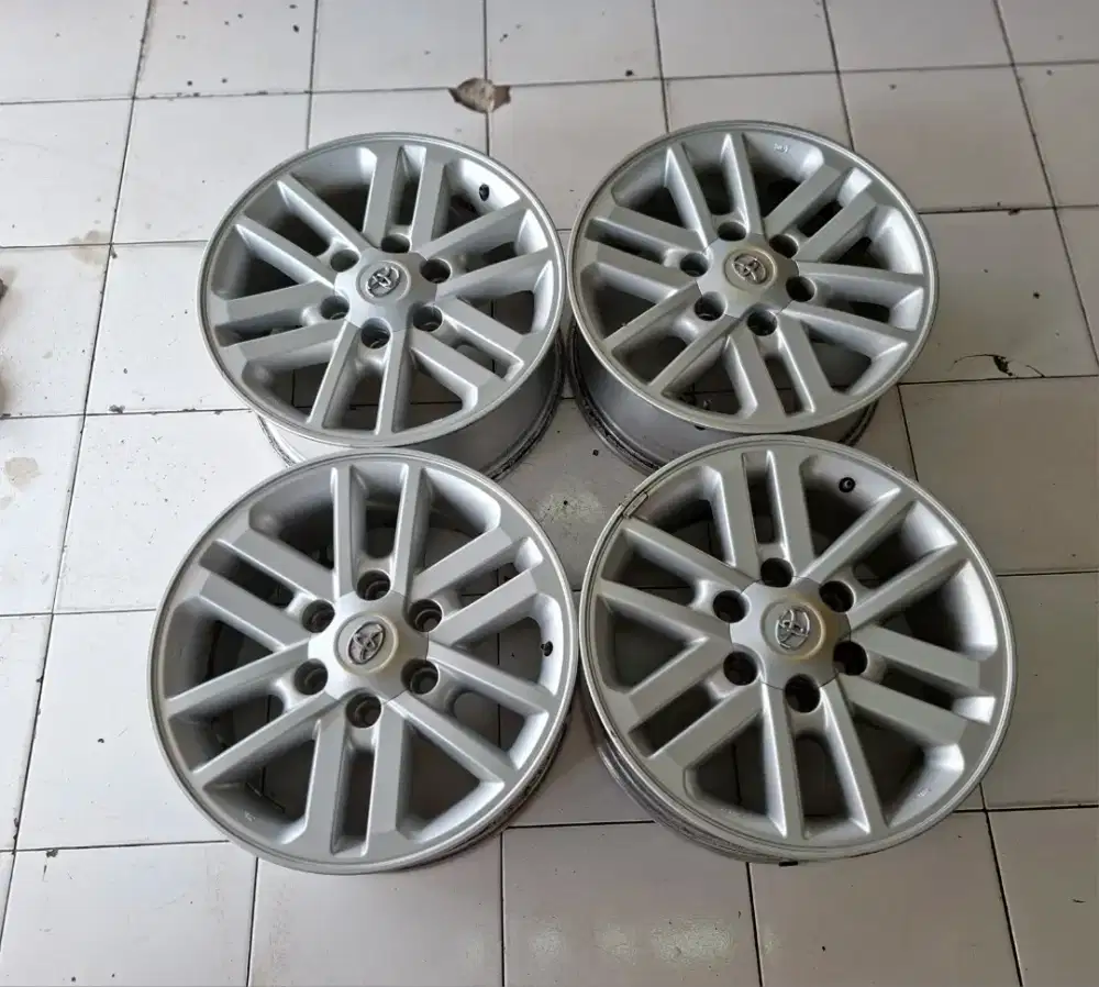Velk copotan fortuner + ban ring 17