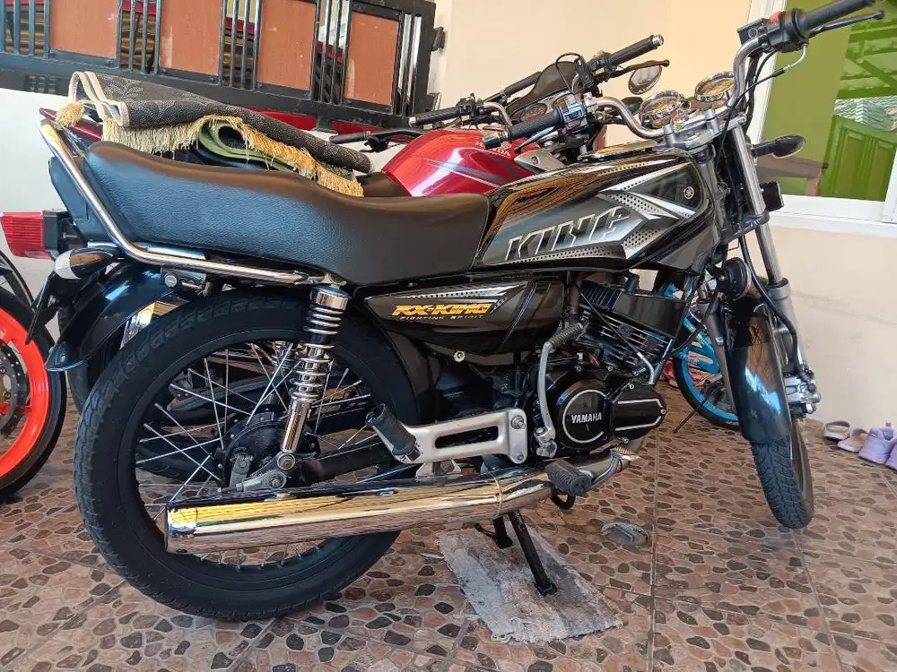 Di jual motor Yamaha rx king 2004