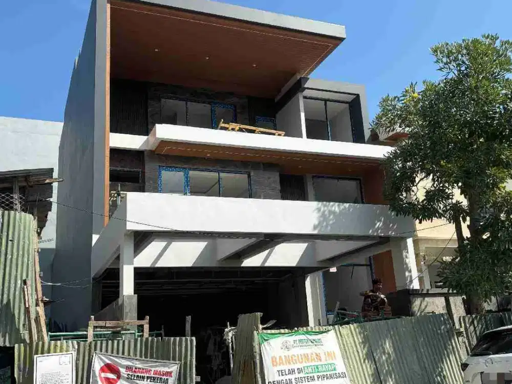 Dijual Rumah 3 Lantai On Progress Citraland Woodland Surabaya