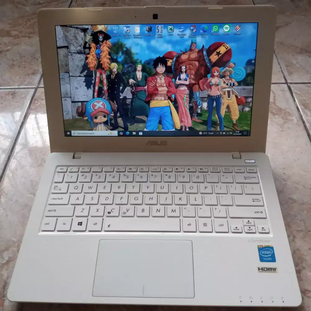 Asus X200CA masih mulus