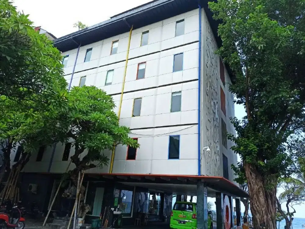 Hotel Di Singaraja Square, Surapati Bali Strategis Dekat Pantai