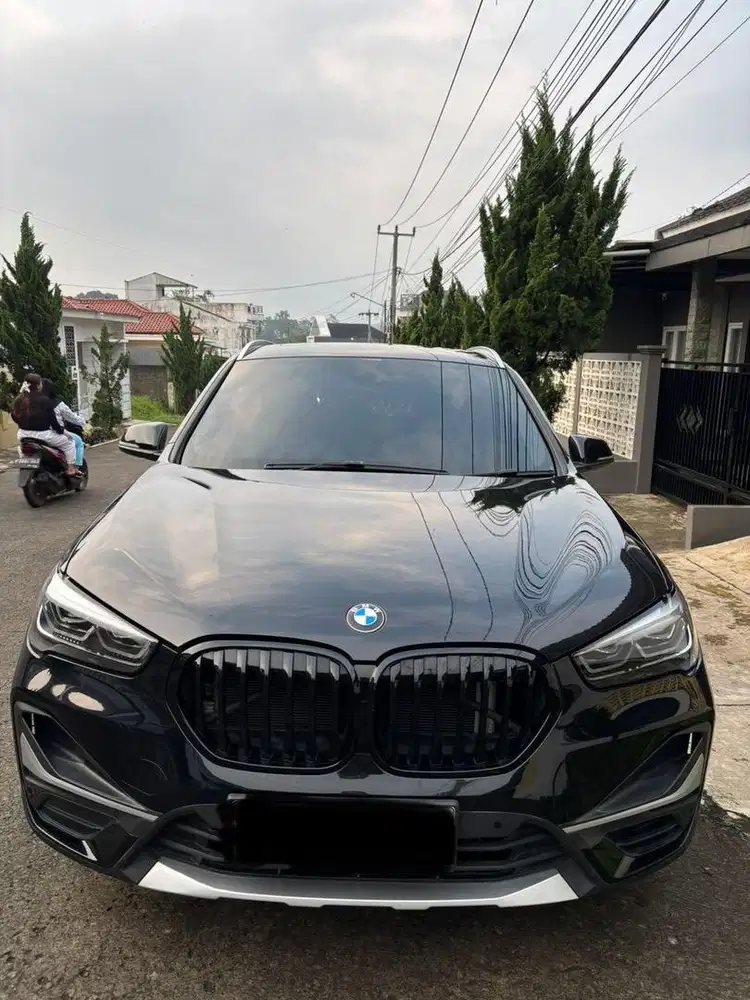 DI JUAL BMW X1 2021 KILOMETER RENDAH