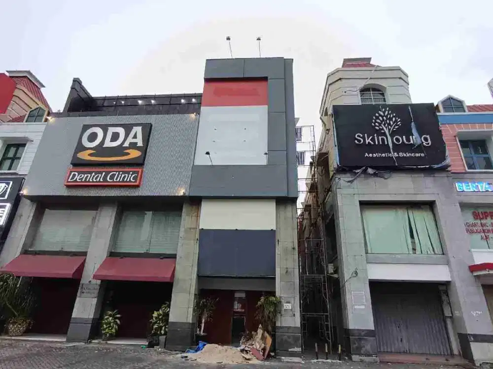 4 Lantai Hadap Jalan Raya Ada Lift Kelapa Gading
