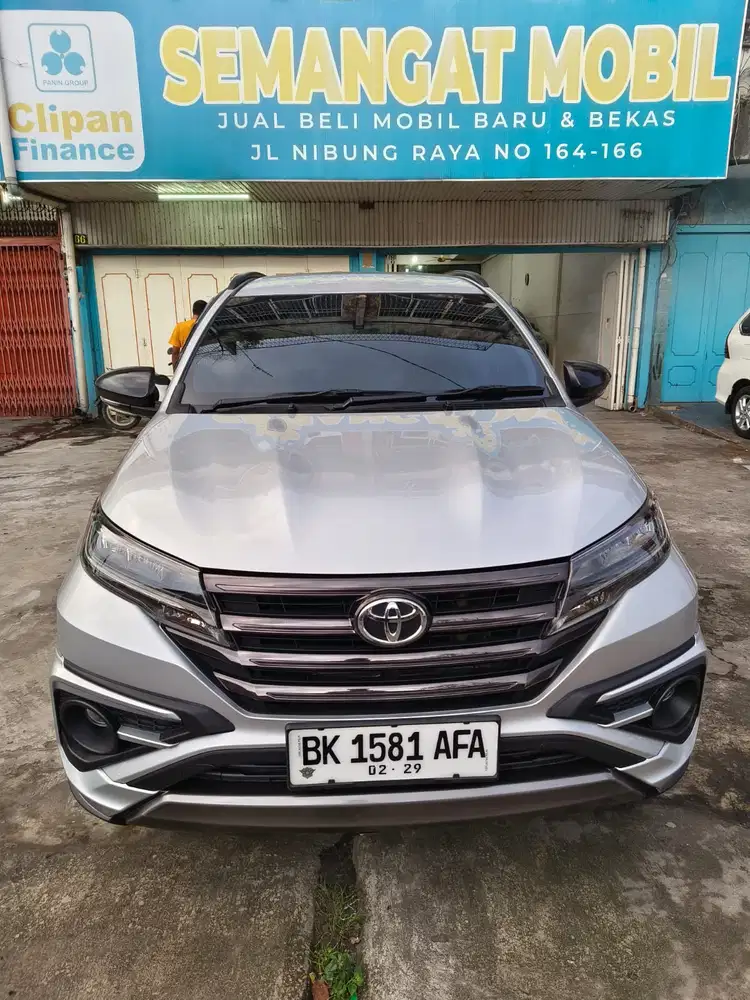 Toyota Rush 1.5 GR Sport AT 2023