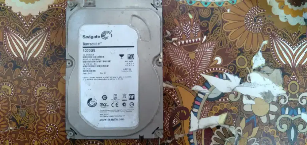 Hardisk PC segeate 1 TB kondisi OK