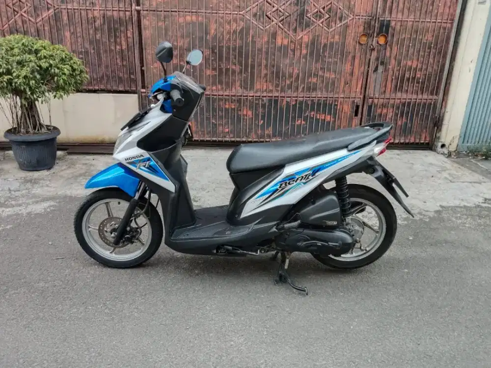 Honda Beat f1 tahun 2015 pajak panjang mesin halus siap pakai