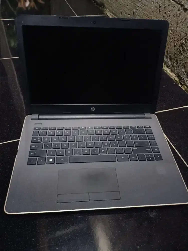 Laptop hp i5 gen 8 dobel vga
