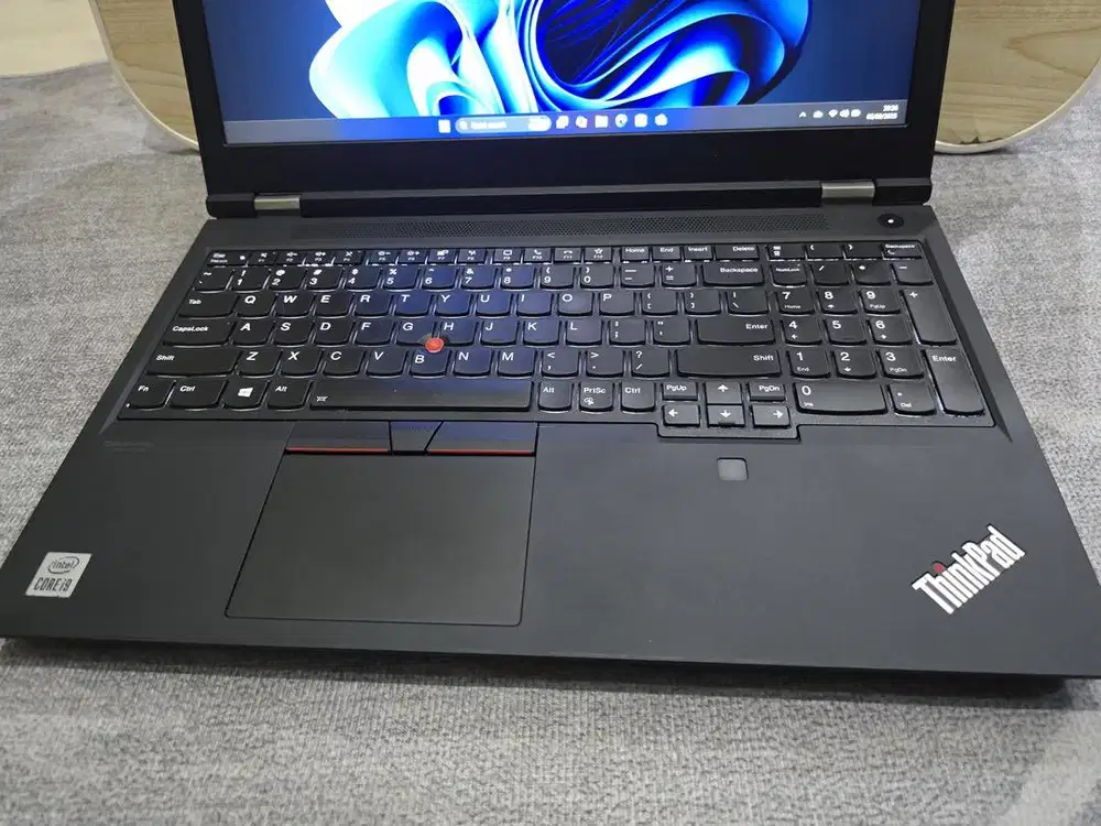 LAPTOP THINKPAD P15 GEN 1