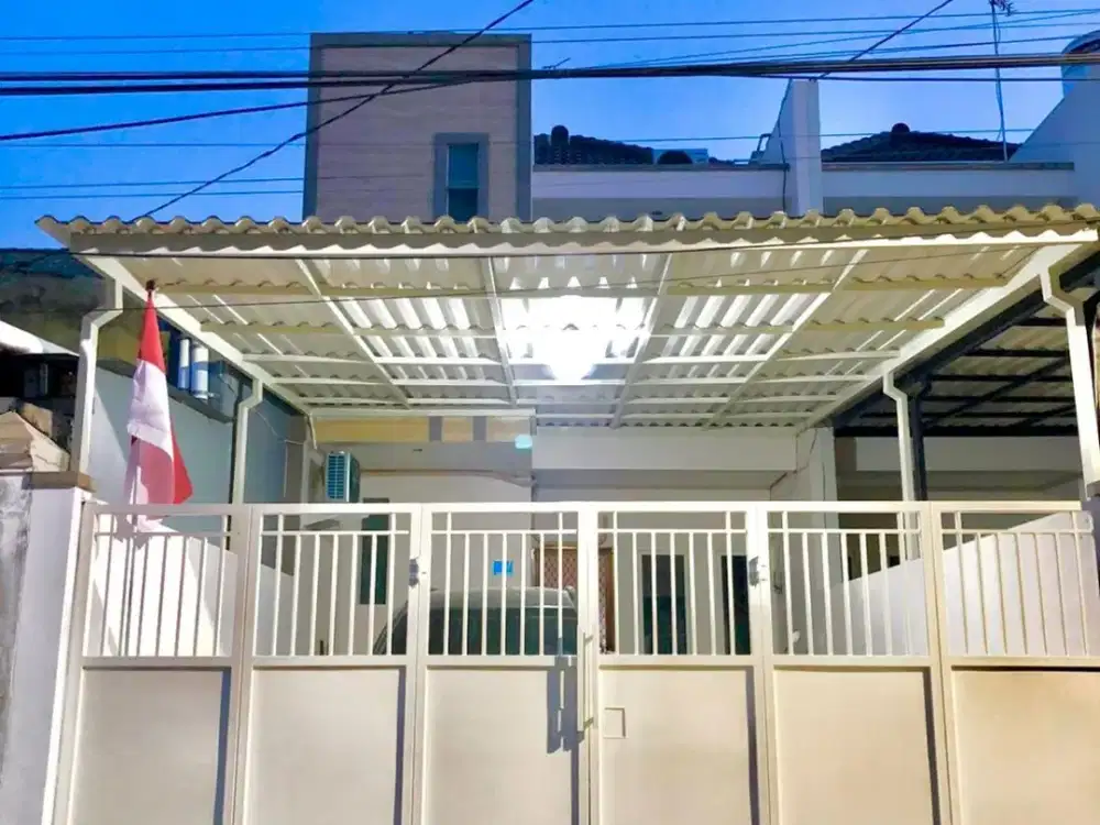 DI JUAL RUMAH fully furnished (kecuali elektronik) di LEBAK ARUM III, Dekat Pakuwon City, Galaxy Mall, UNAIR, dan Raya Kenjeran*