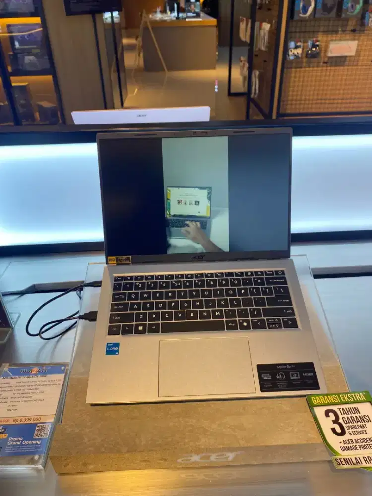 Kredit laptop acer i3 modal ktp
