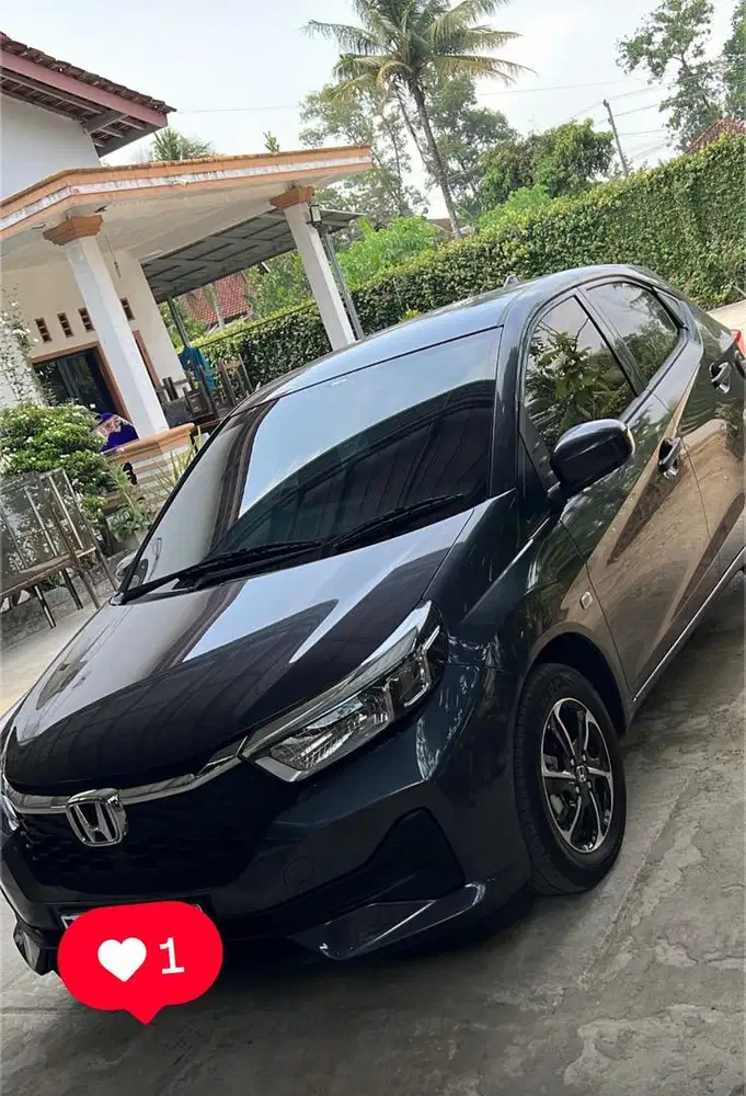 Di jual mobil honda brio satya