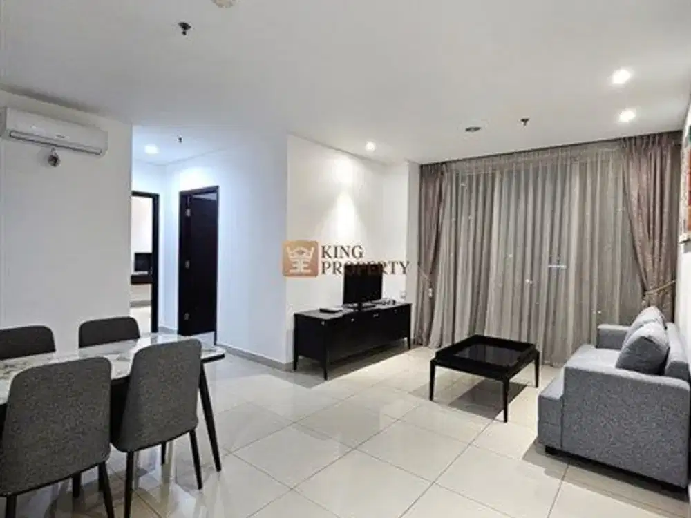 Selangkah ke Mall Central Park Sewa 2BR Furnish Bagus Akses Kolam Renang, Gym, Dekat ke Neo Soho, Taman Anggrek Central Park Residence