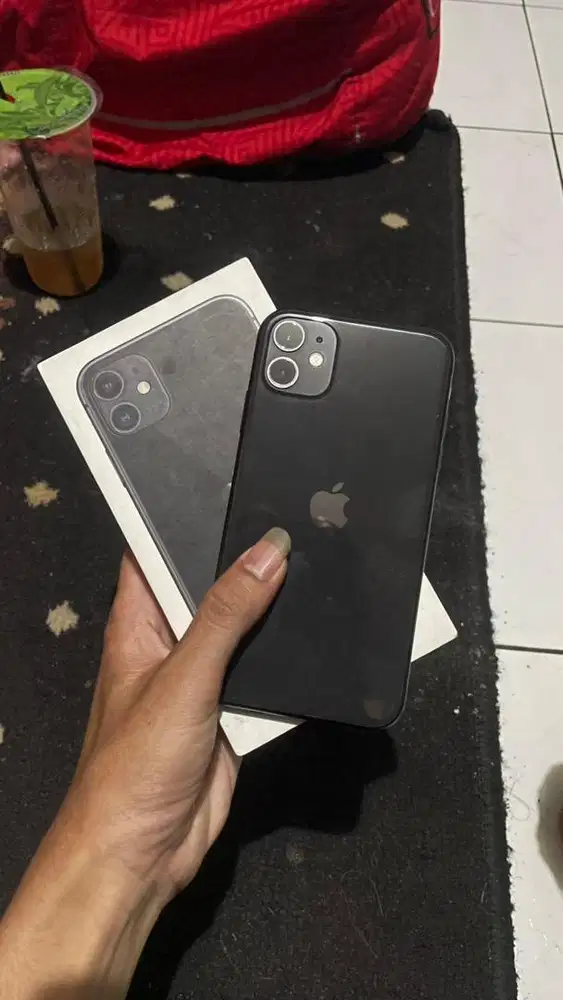 WTS iPhone 11 128 iBox!